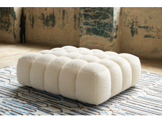 Elegant Ottoman Bench - The Perfect Blend of Comfort and Style