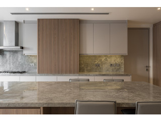 Renew Your Kitchen: Expert Cabinet Makeover & Repainting Services in Dubai!