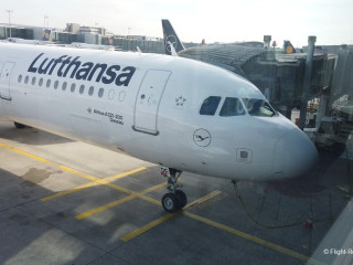 Lufthansa Airlines AMS Terminal