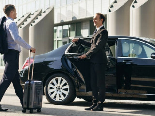 Luxury Chauffeur Hire in Melbourne