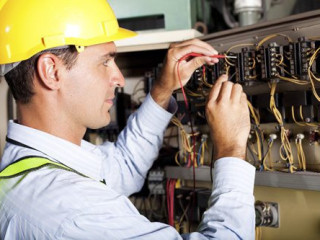 Commercial Electrician