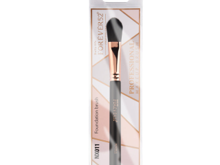 Professional Makeup Fan Brush - Perfect for Flawless Application!