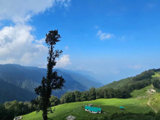 Explore the Beauty of the Nag Tibba Trek with Himalaya Shelter!