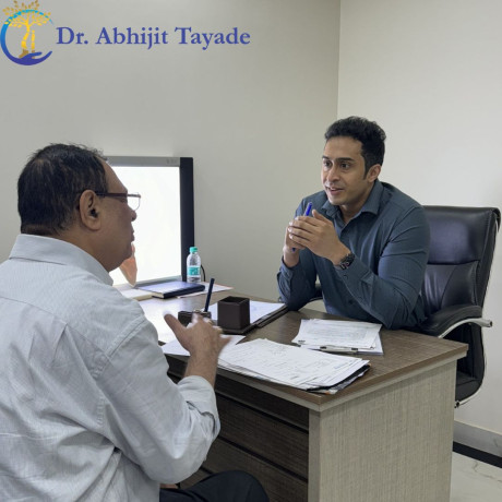 top-orthopedic-surgeons-minimize-complications-dr-abhijit-tayade-big-0