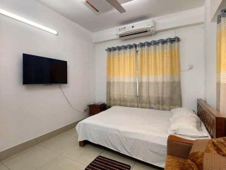 Rent Furnished 1BHK Apartment in Bashundhara R/A.