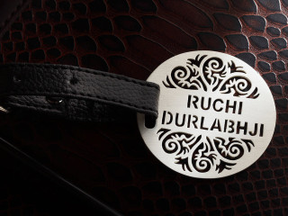 Buy personalised Luggage Tags for Effortless Travel