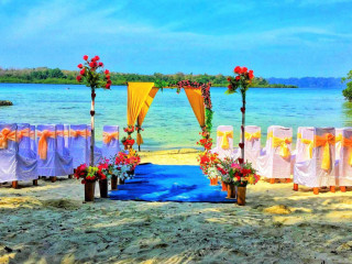 Destination Beach Wedding at Havelock Island