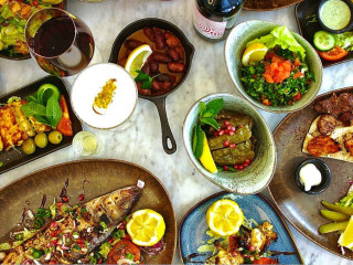 Zeitoun Claygate: Authentic Lebanese Flavors in the Heart of Town