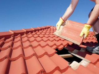 Best Service for Roof Repairs in Molesey