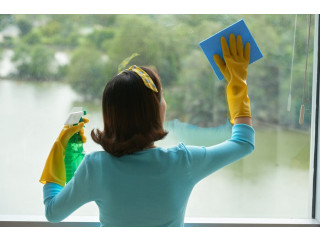 Top Window Cleaners in Utah for Crystal-Clear View