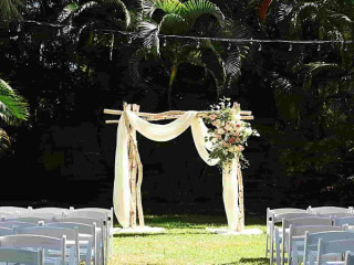 Key West Wedding Specialist