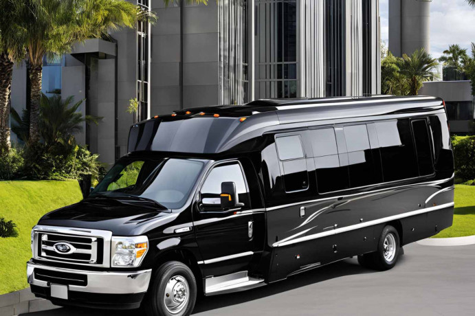 cleveland-party-bus-rental-big-0