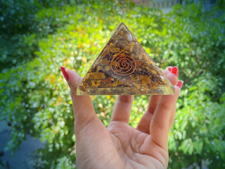 Unique Tiger Eye Orgonite Pyramid