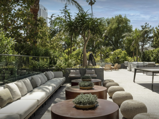 Shaping Environments: Exceptional Landscaping for Iconic Properties