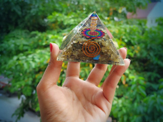 Popular Tiger Eye Orgonite Pyramid