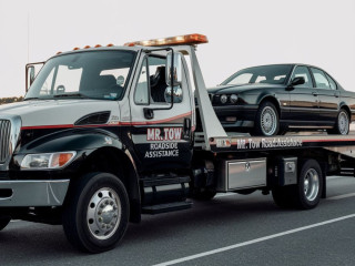 Flatbed Tow Truck Service – Safe, Damage-Free Towing